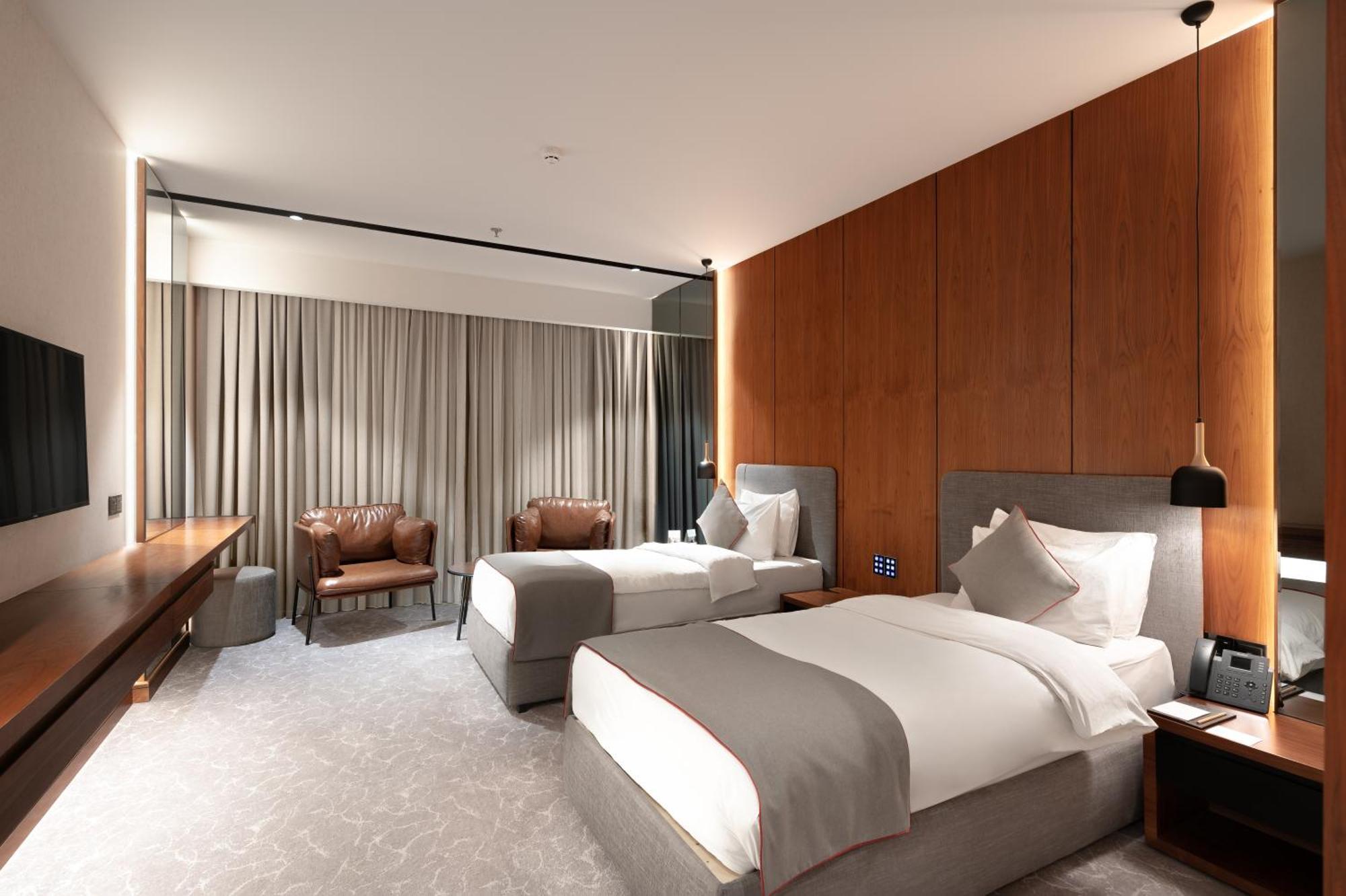 Ramada By Wyndham - Sulaymaniyah Salim Street Hotel Екстериор снимка