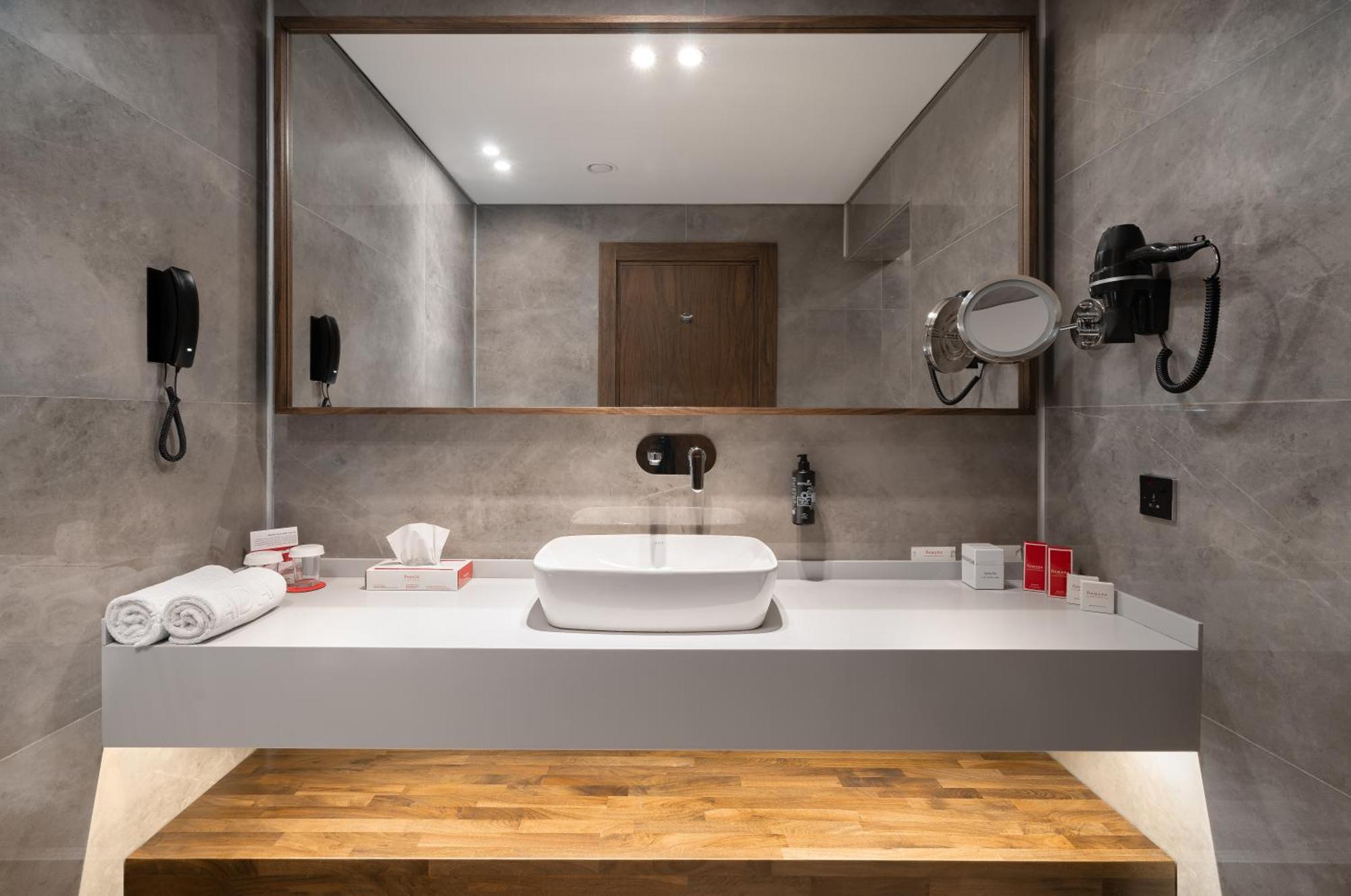 Ramada By Wyndham - Sulaymaniyah Salim Street Hotel Екстериор снимка