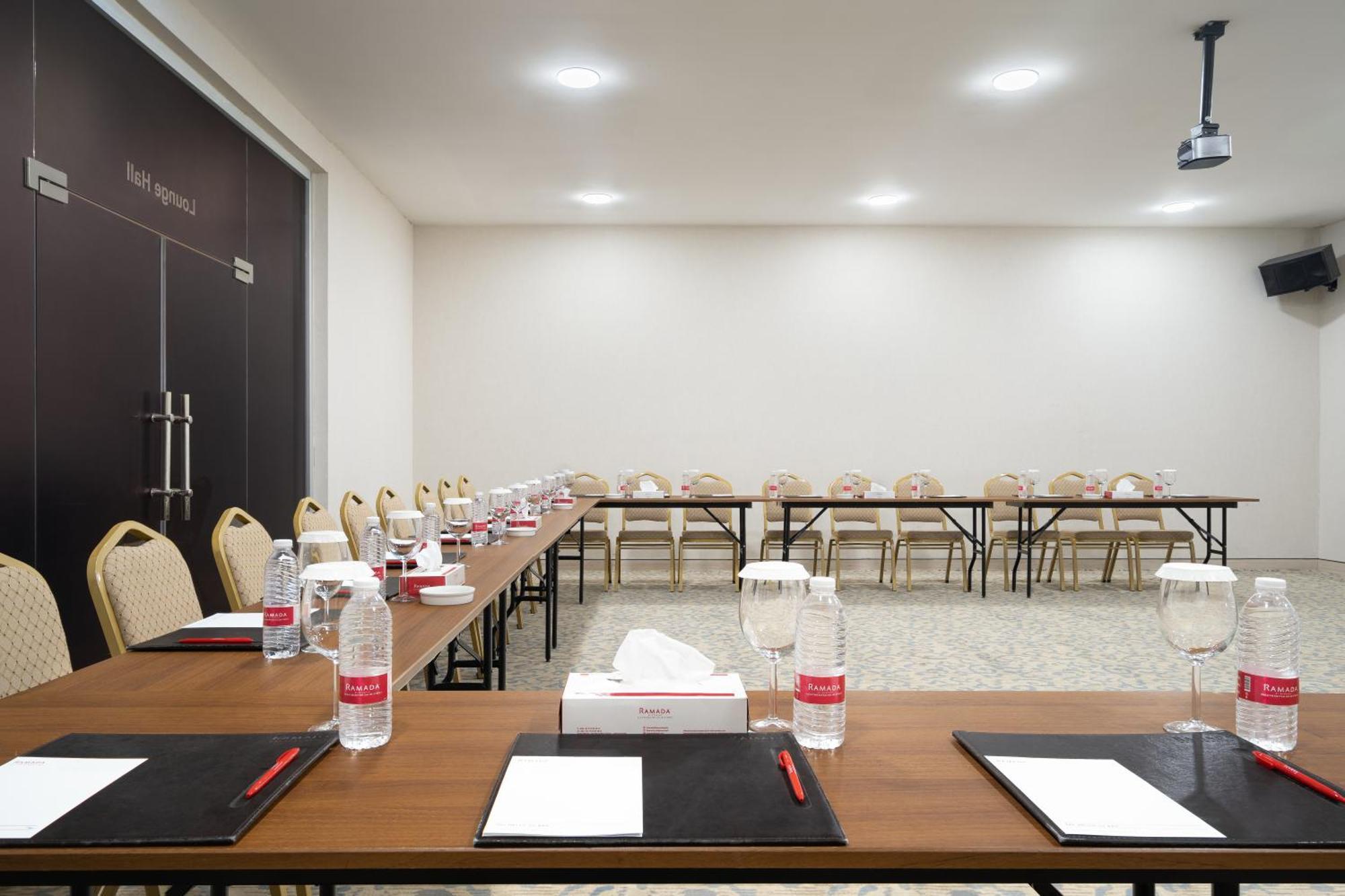 Ramada By Wyndham - Sulaymaniyah Salim Street Hotel Екстериор снимка
